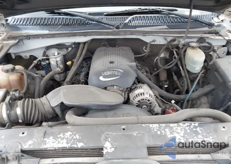 2002 Chevrolet Silverado 2500Hd z USA, uszkodzony, nr VIN 1GBHC24U42E259796